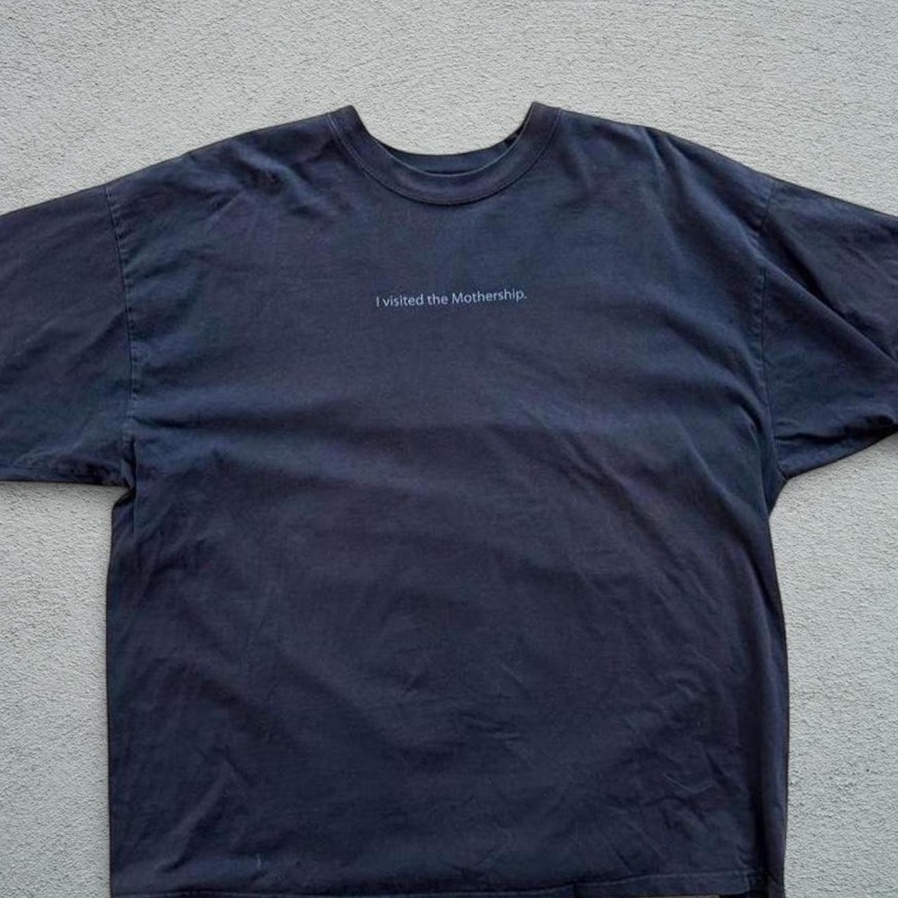 1990s Hanes Beefy Tee Apple Mothership T-Shirt Navy Vintage